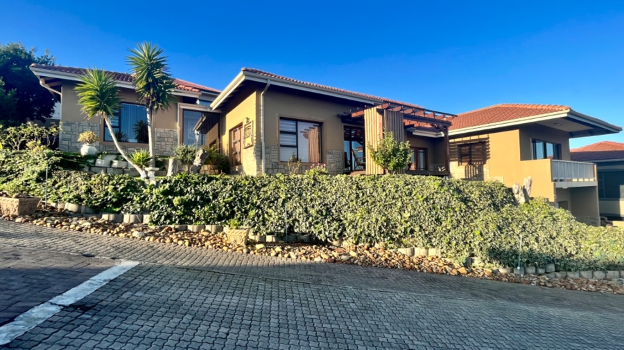 3 Bedroom Property for Sale in Avonddans Western Cape